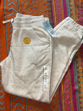 NWT Cat and Jack light Cream Jogger Sweatpants with Elastic Waist